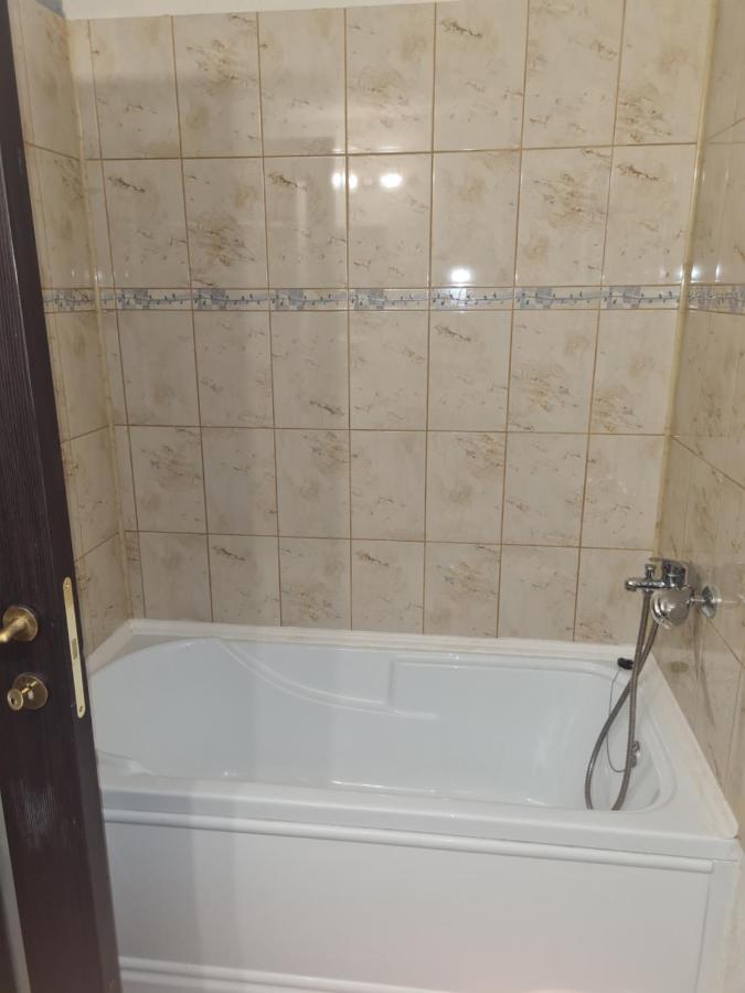 Apartament Luca'S House Balotesti Zewnętrze zdjęcie